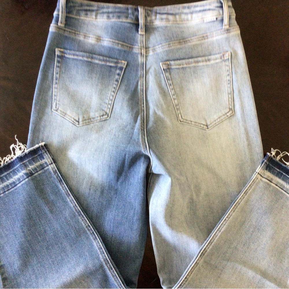 Risen Crossover Jeans Wide Leg Crop, two tone with raw edge hem - Picture 3 of 3